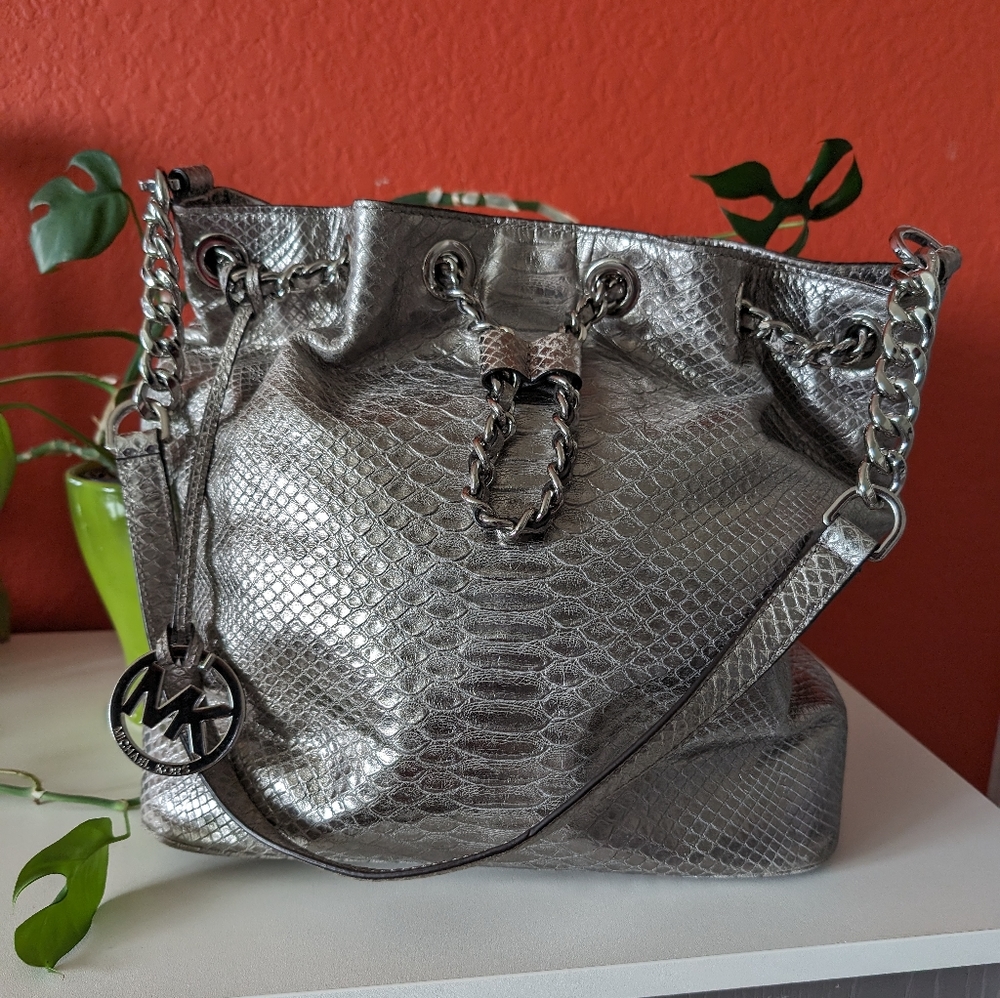 Michael Kors, Frankie Metallic Python Embossed Leather Bag - Picture 11 of 11